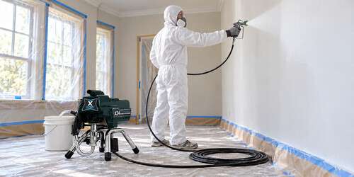 pro-x24-interior-bucket-side DINO-POWER X24 professional airless paint sprayer used for interior wall painting